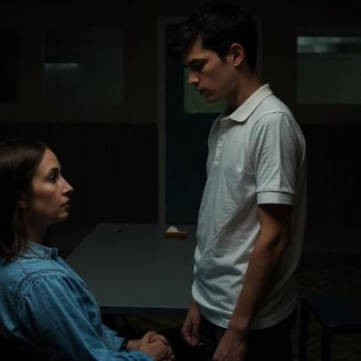 Adolescência vence Bafta, maior premiação da TV britânica