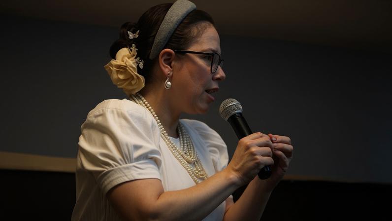 Sarah Sheeva comenta celibato de 25 anos e desejos adormecidos