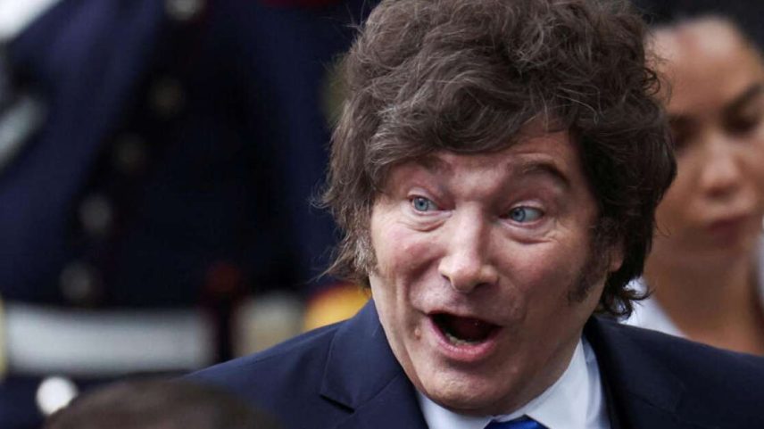 O presidente argentino Javier Milei durante cerimônia em Buenos Aires, em 2 de abril de 2026.