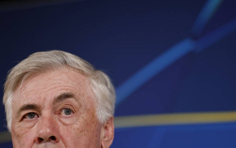 O técnico Carlo Ancelotti em entrevista à imprensa