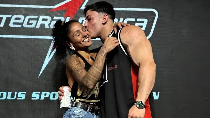 Mãe de Gabriel Ganley, Clarisse usou a rede social para se despedir do filho.