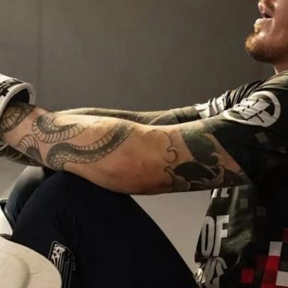 Aspinall comenta retorno ao UFC e diz que precisa esperar