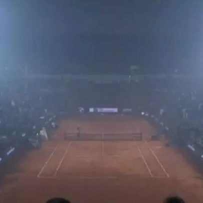 Comemoração de campeão da Inter interrompe partida no Masters de Roma