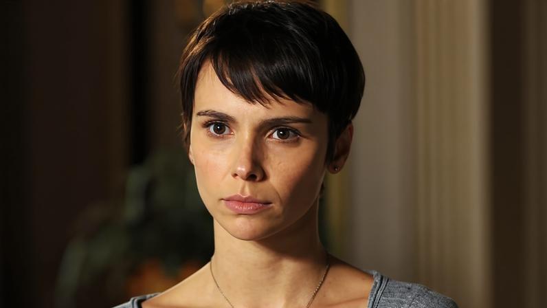 Débora Falabella em 'Avenida Brasil' (2012), que terá continuação em breve