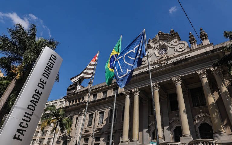 Fachada da Faculdade de Direito da Universidade de São Paulo, no Largo São Francisco, região central de São Paulo 22.jul.25