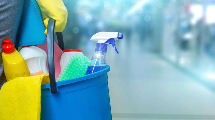 Misturar produtos de limpeza pode liberar gases tóxicos e causar irritações, intoxicações e problemas respiratórios