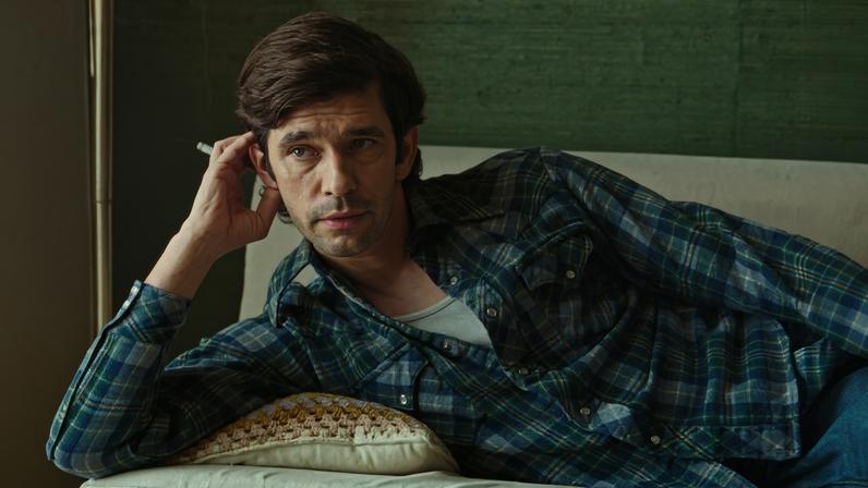 Ben Whishaw em cena de 'O Dia de Peter Hujar', de Ira Sachs