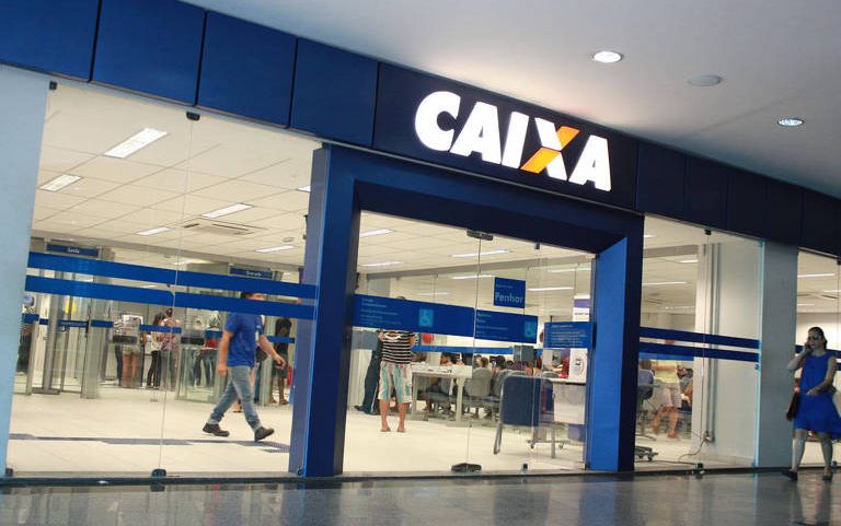 Fachada da agência da Caixa em Patos (PB), localizada no Guedes Shopping.