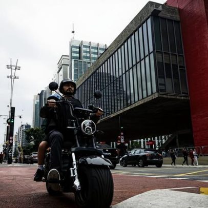 SP propõe limite de 20 km/h para bikes elétricas e veto em vias expressas