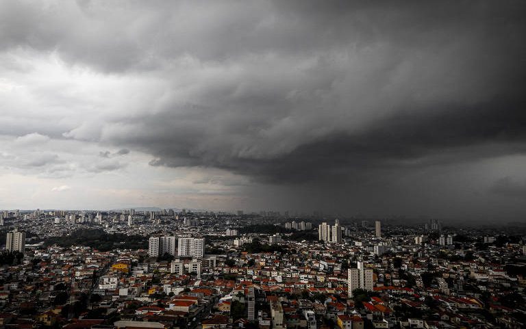São Paulo terá dia chuvoso neste domingo (17)