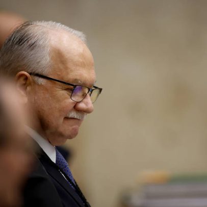 Fachin defende que Judiciário se afaste da política e da ambição desmedida