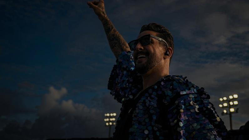 Felipe Pezzoni, vocalista da Banda Eva, no Carnaval de Salvador de 2025