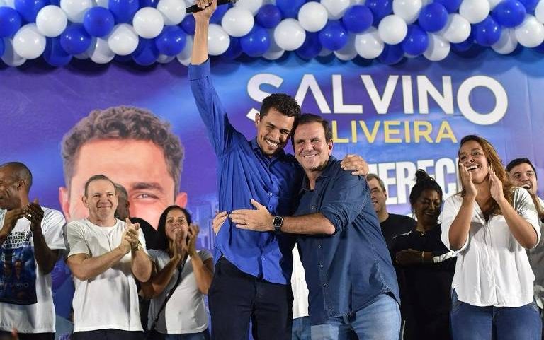 O prefeito do Rio de Janeiro, Eduardo Paes (PSD), participa de ato de campanha do vereador Salvino Oliveira (PSD), preso em março de 2026 sob suspeita de vínculo com o Comando Vermelho