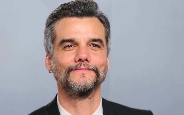 Wagner Moura em festa do Oscar organizada pela Vanity Fair em Los Angeles, nos Estados Unidos
