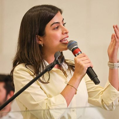 Deputada do País das Maravilhas apresenta propostas e ações
