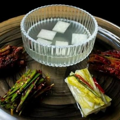 Kimchi branco mostra que a culinária coreana vai além da pimenta
