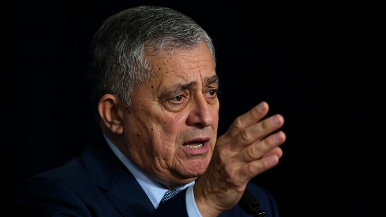 O ministro de Relações Institucionais, José Guimarães, discursa ao tomar posse, em Brasília
