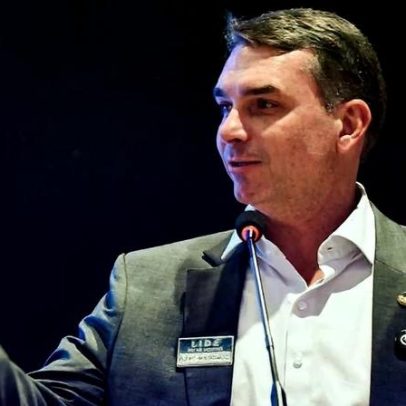 Dark Horse abala Flávio Bolsonaro na direita, antipetismo freia segundo turno