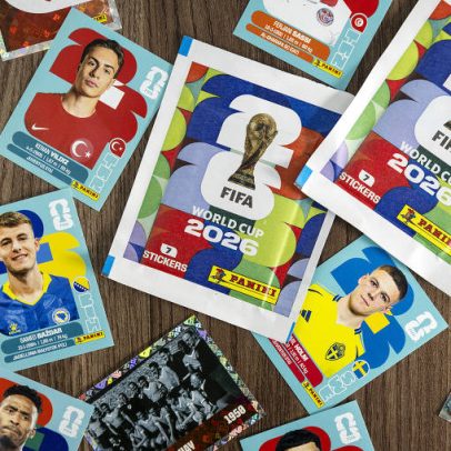 Escolas criam regras para troca de figurinhas da Copa e evitam conflitos