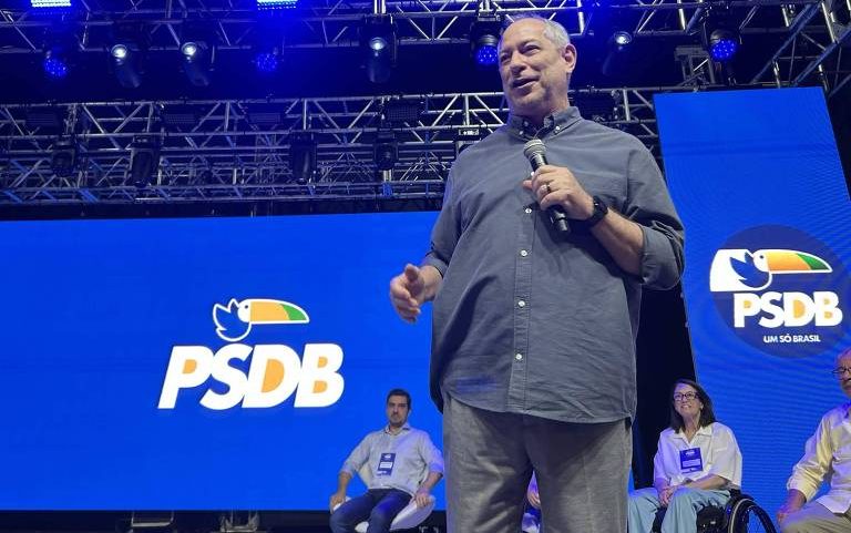 Ciro Gomes durante evento do PSDB em São Paulo