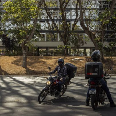 Estudo aponta motoboys recorrem a apostas para aumentar renda e quitar dívidas