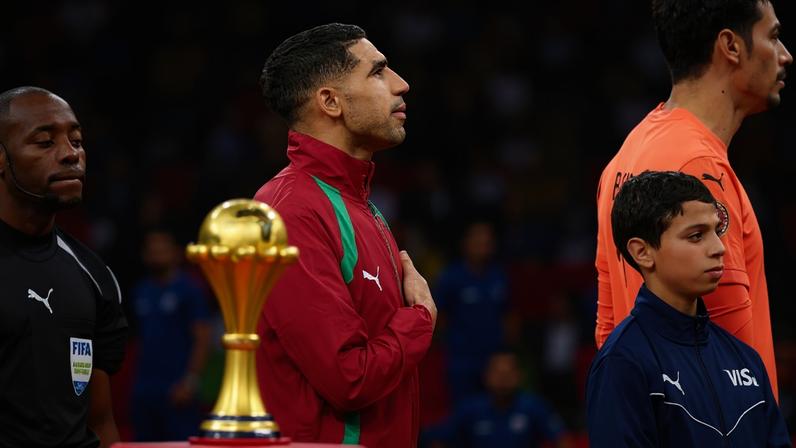 Achraf Hakimi, que nasceu em Madri, na Espanha, defende a seleção do Marrocos em partida da Copa Africana de Nações