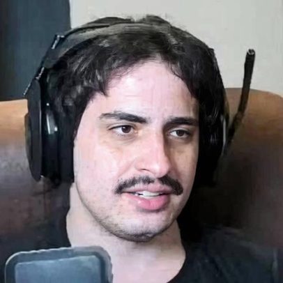Youtuber Orochinho tenta anular indenização por vídeo sobre bebê
