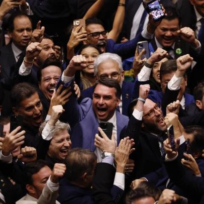 Flávio Bolsonaro aposta em CPI do Master; aliados veem chances mínimas