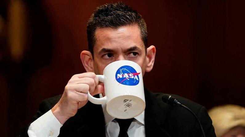 O administrador da Nasa, Jared Isaacman, participa de sessão no Congresso, em Washington, para discutir o orçamento da Nasa