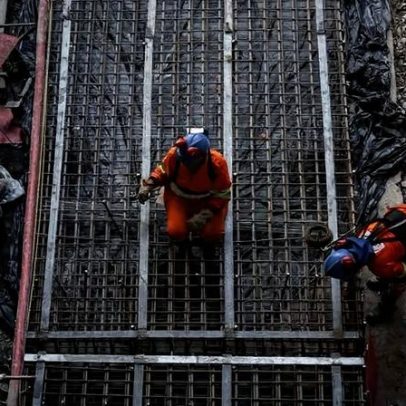 Obras públicas noturnas em SP incomodam moradores sem fiscalização de ruído