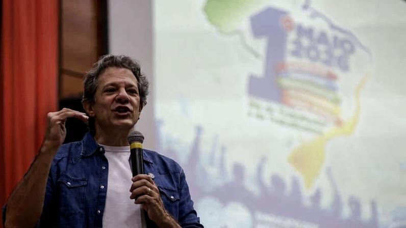 O ex-ministro da Fazenda Fernando Haddad, durante ato do Primeiro de Maio