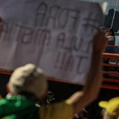 Grupo de direita ocupa faixa na Paulista em 1º de Maio para bloquear espaço da esquerda