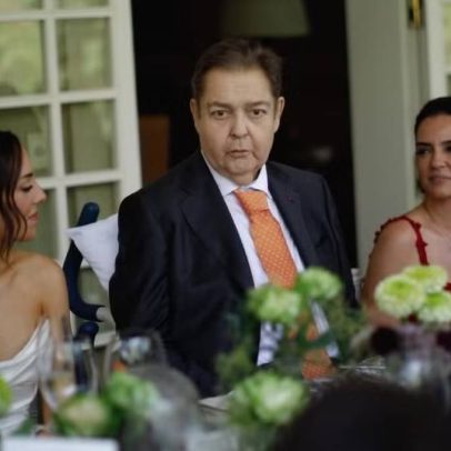 Faustão recebe homenagem da esposa no aniversário