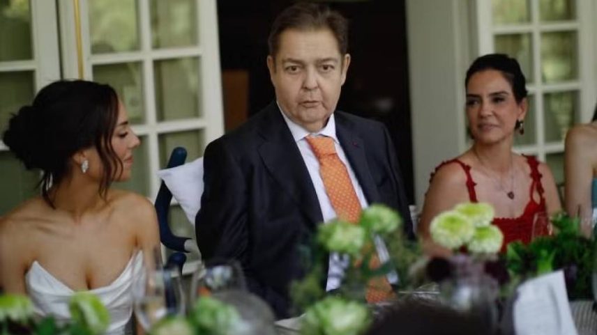 Faustão em foto de confraternização com a família