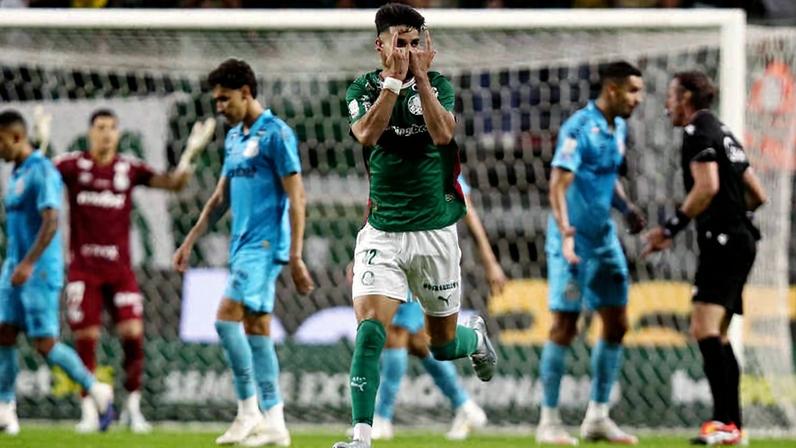 Flaco López comemora gol na partida entre Palmeiras e Santos, neste sábado (2), em São Paulo