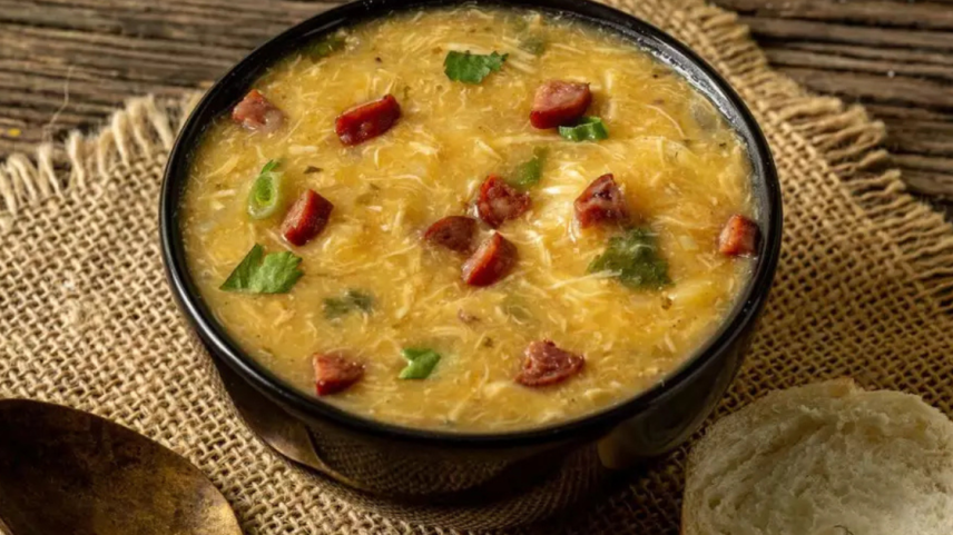 Caldo de kenga: receita mineira cremosa para os dias frios