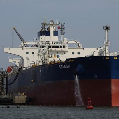 Petróleo cai ao abrir após Trump revisar proposta do Irã para fim do conflito