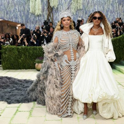 Blue Ivy, aos 14 anos, estreia no Met Gala ao lado de Beyoncé