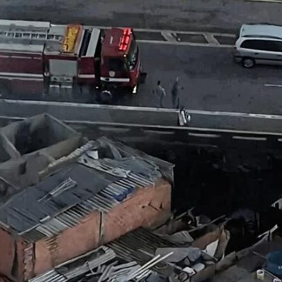 Incêndio destrói barracos na favela do Chaparral, SP, e mata animais
