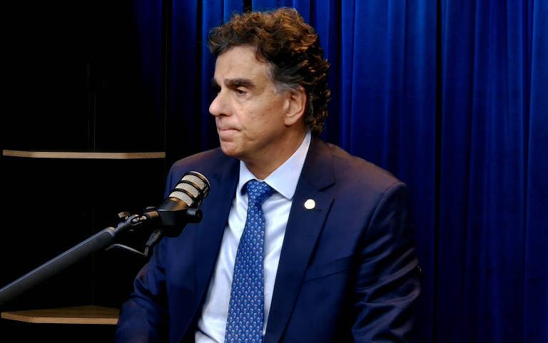 O presidente do TST, Luiz Philippe Vieira de Mello Filho, no C-Level Entrevista, videocast semanal da Folha
