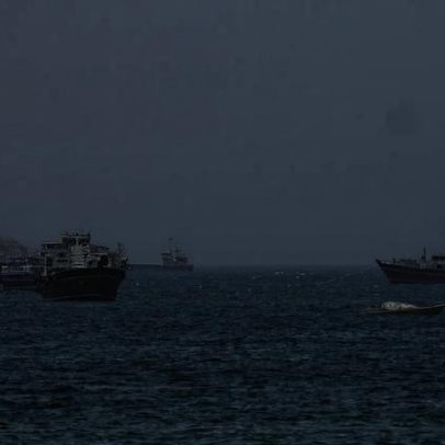 Navegação sem respostas no Estreito de Hormuz em meio à confusão