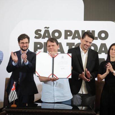 Tarcísio lança call center para facilitar repasses a obras no interior