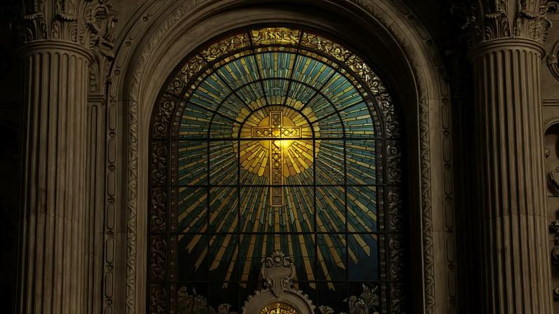 VItral da igreja da Candelária, no centro do Rio de Janeiro