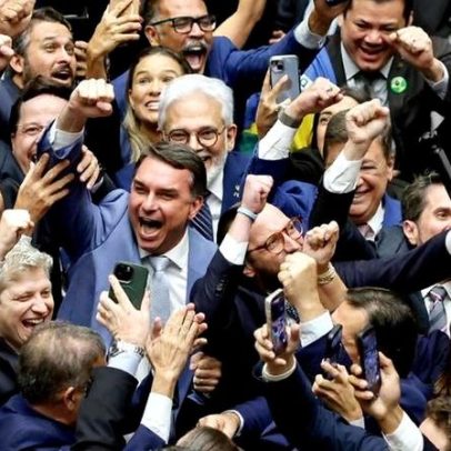 Bolsonaristas renovam ofensiva contra STF, Congresso mira dosimetria