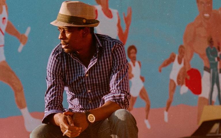 O cantor Seu Jorge, em foto do álbum 'The Other Side'