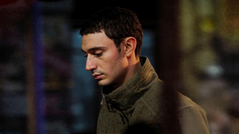 O ator Théodore Pellerin em cena do filme 'Nino de Sexta a Segunda'
