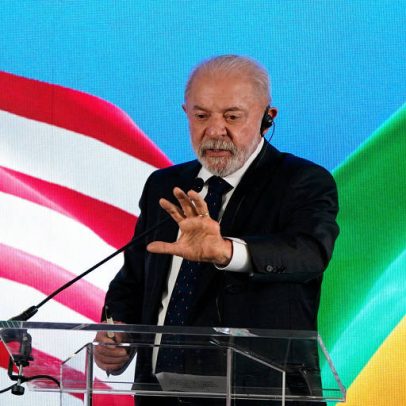 Lula pretendia entregar foto de Trump com ex-presidente do Corinthians, esqueceu