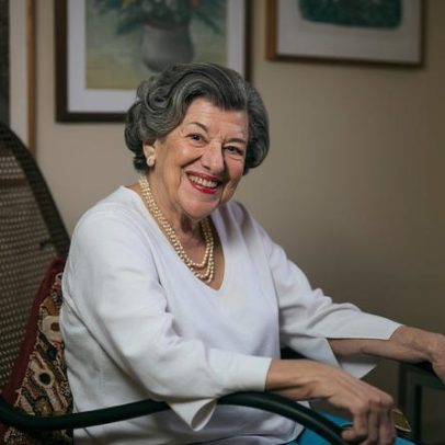 Ruth Rocha completa 95 anos com samba e exposição
