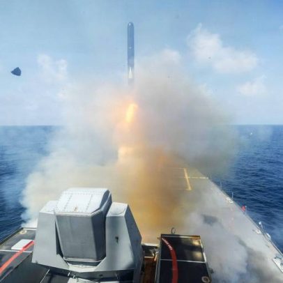 China vê EUA enfraquecidos pela redução de arsenal na guerra do Irã
