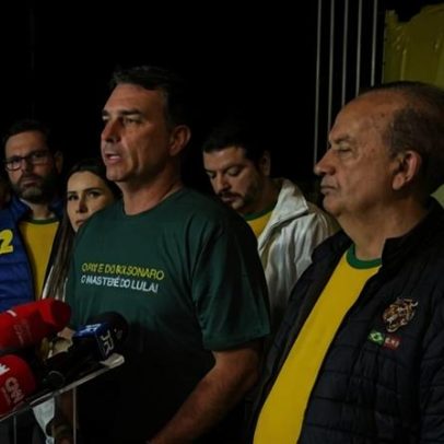Flávio Bolsonaro comenta que decisão de Moraes abala a democracia